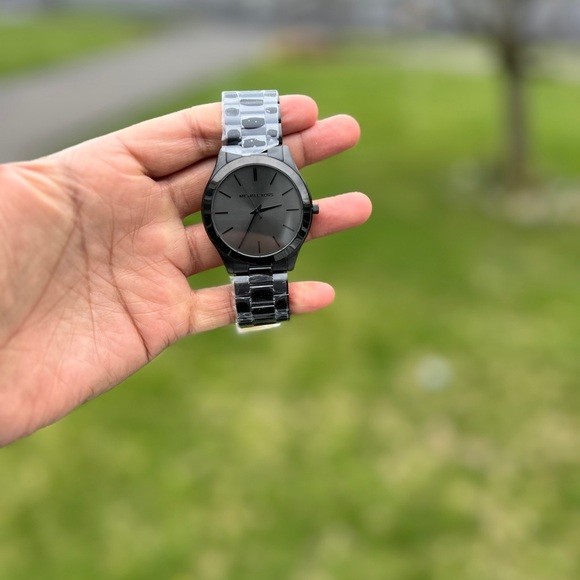 MICHAEL KORS Oversized Slim Runway Black-Tone Watch Mens - Picture 7 of 11